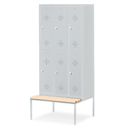 Stahl-Fächerschrank mit untergebaute Sitzbank und Drehriegelverschluss, 6 Fächer, BxTxH 900x500/815x2090 mm