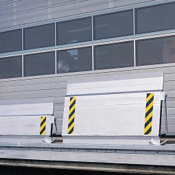 Verschiebbare Überfahrbrücke, LxB 535x1250 mm, Tragkraft 4000 kg, Gewicht 24 kg