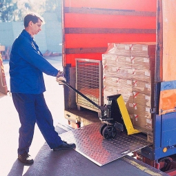 Mobile Überfahrbrücke aus Alublech, LxB 750x1250 mm, Tragkraft 600 kg