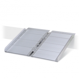 Klappbare Auffahrrampe, Länge 610 mm, BxH 730x45 mm, geklappt 360 mm breit